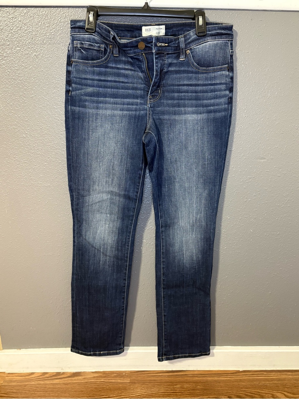 BKE Payton jeans feature a classic mid-rise fit size 30X30 (SKU 308)